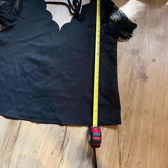 Black lace scallop trim blouse - Picture 5 of 5